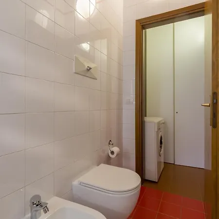 Apartment Center *