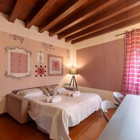 Center * Βερόνα