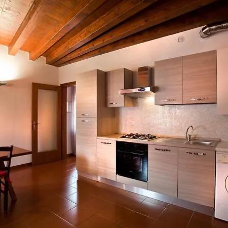 Center Apartment *